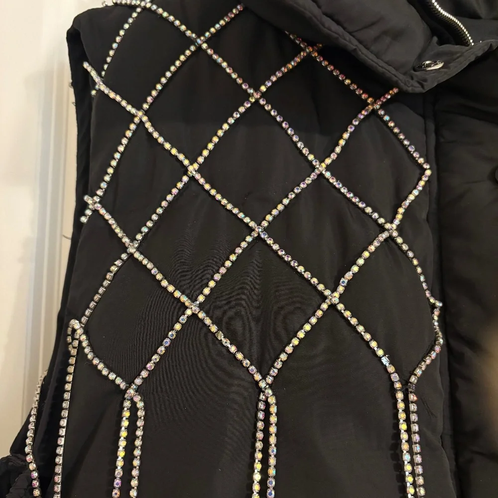 AKIRA Black Cold-Shoulder Puffer Coat With Iridescent Rhinestones Size M - Picture 9 of 16